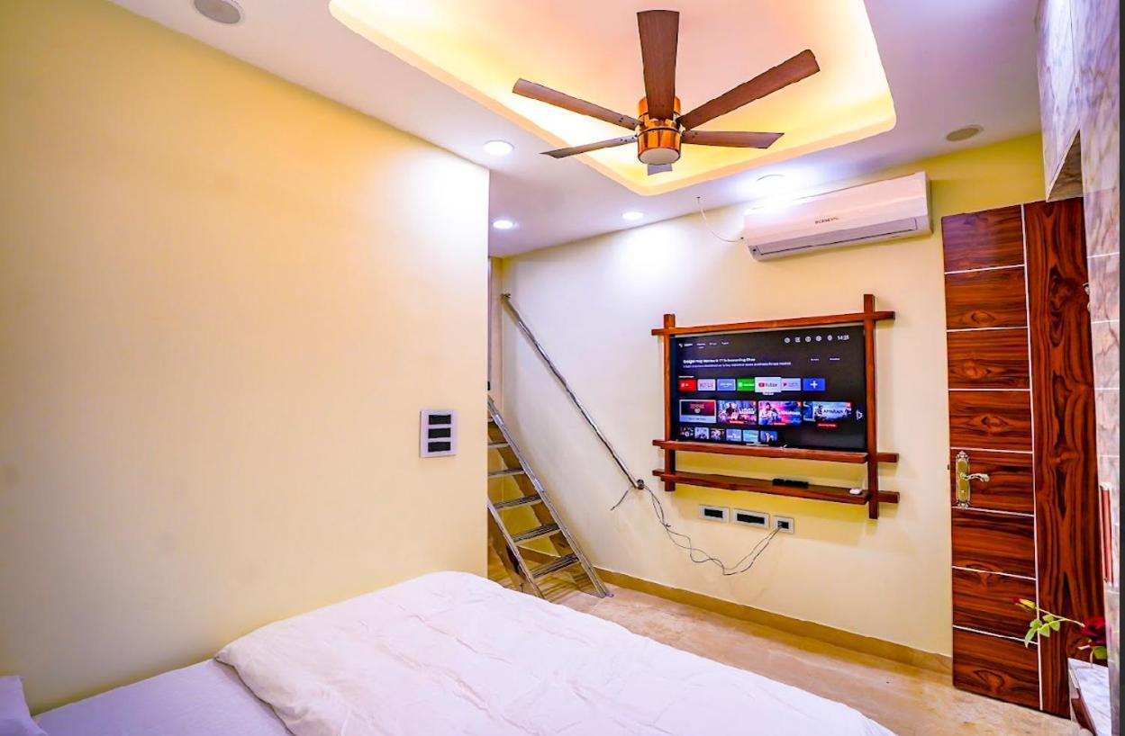 Host My Journey Luxury Homes *
